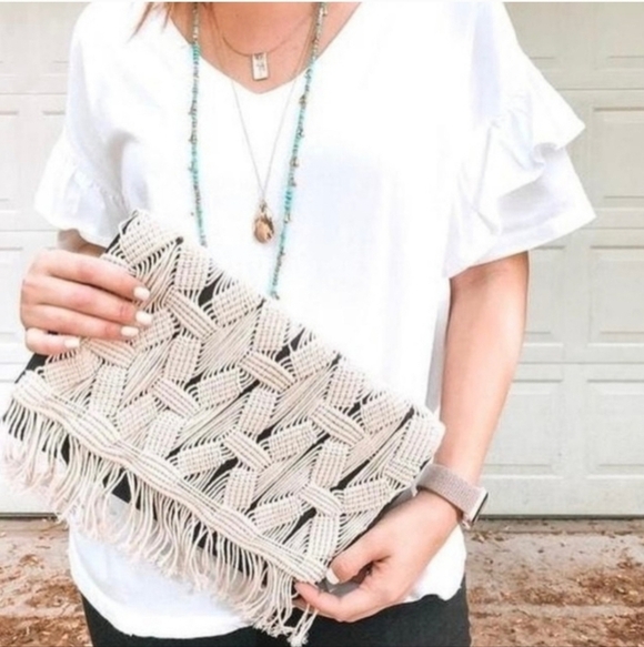 Stella & Dot Handbags - NEW! Stella & Dot, *RETIRED* Playa Macrame Clutch, Black and Cream, MSRP $79